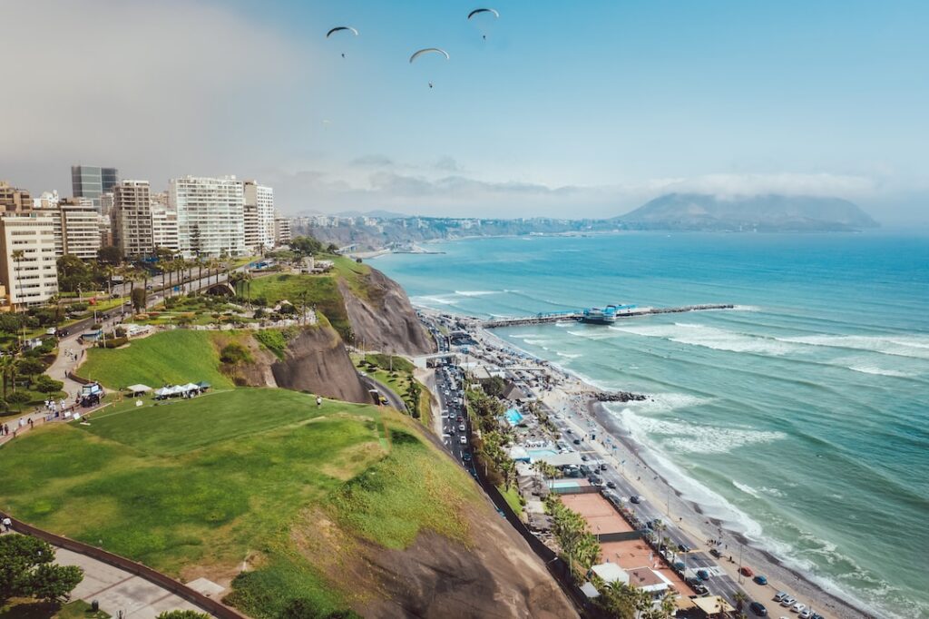 Cheap Flights From Miami to Lima from April to May