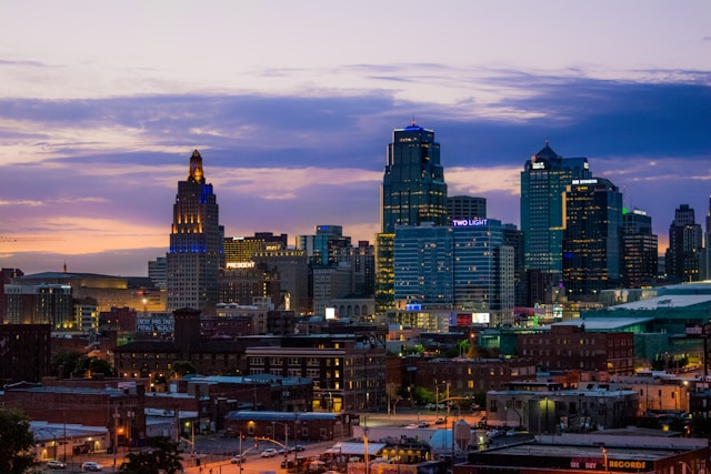 The beautiful city view of Kansas City.Kansas City lies in the Midwestern United States, as well as near the geographic center of the country